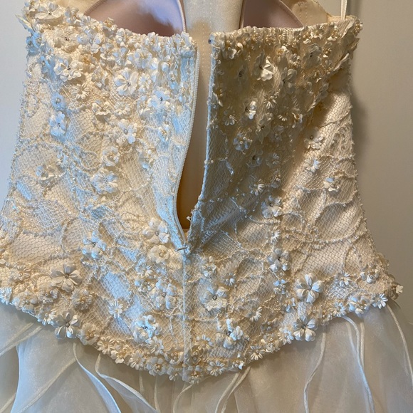 Wedding Dress Atelier Diagonal US size 8 (fits like 4) Ivory - Picture 4 of 8